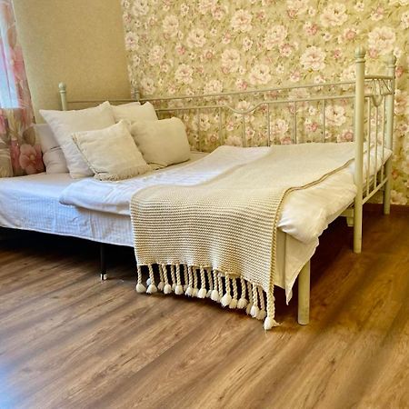شقة Вірменська 14 Центр З Балконом Не Далеко Від Ж Д Вокзалу Звітні Документи إلفيف المظهر الخارجي الصورة